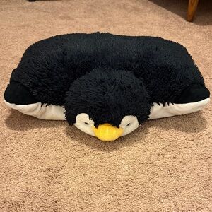 Penguin Pillow Pet 2010